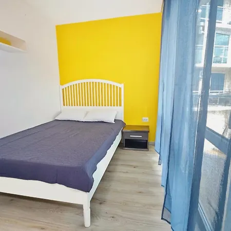 Apartment Kj - Swimmingpool - 3 Min From The
