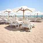 Kj - Swimmingpool - 3 Min From The Lejlighed *