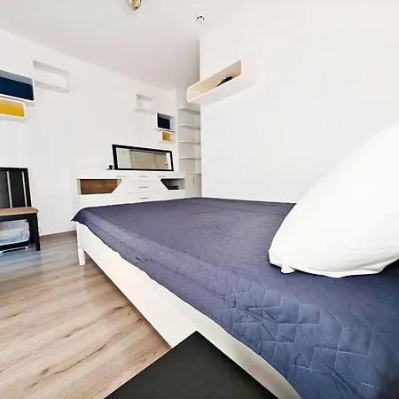 Kj - Swimmingpool - 3 Min From The Apartmán