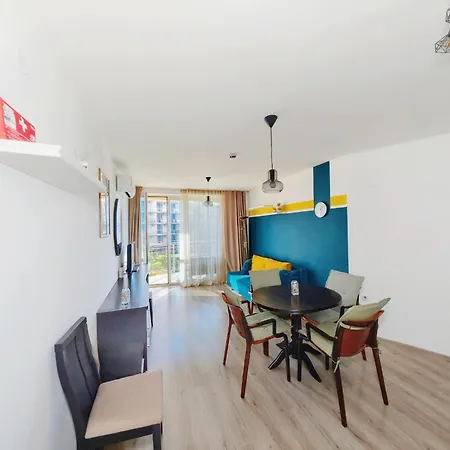 Apartmán Kj - Swimmingpool - 3 Min From The